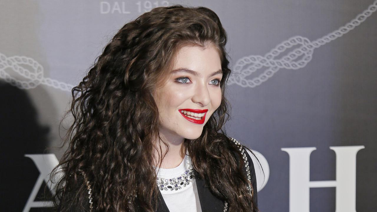 New Zealand singer Lorde has hinted at new music with an update to her official website.