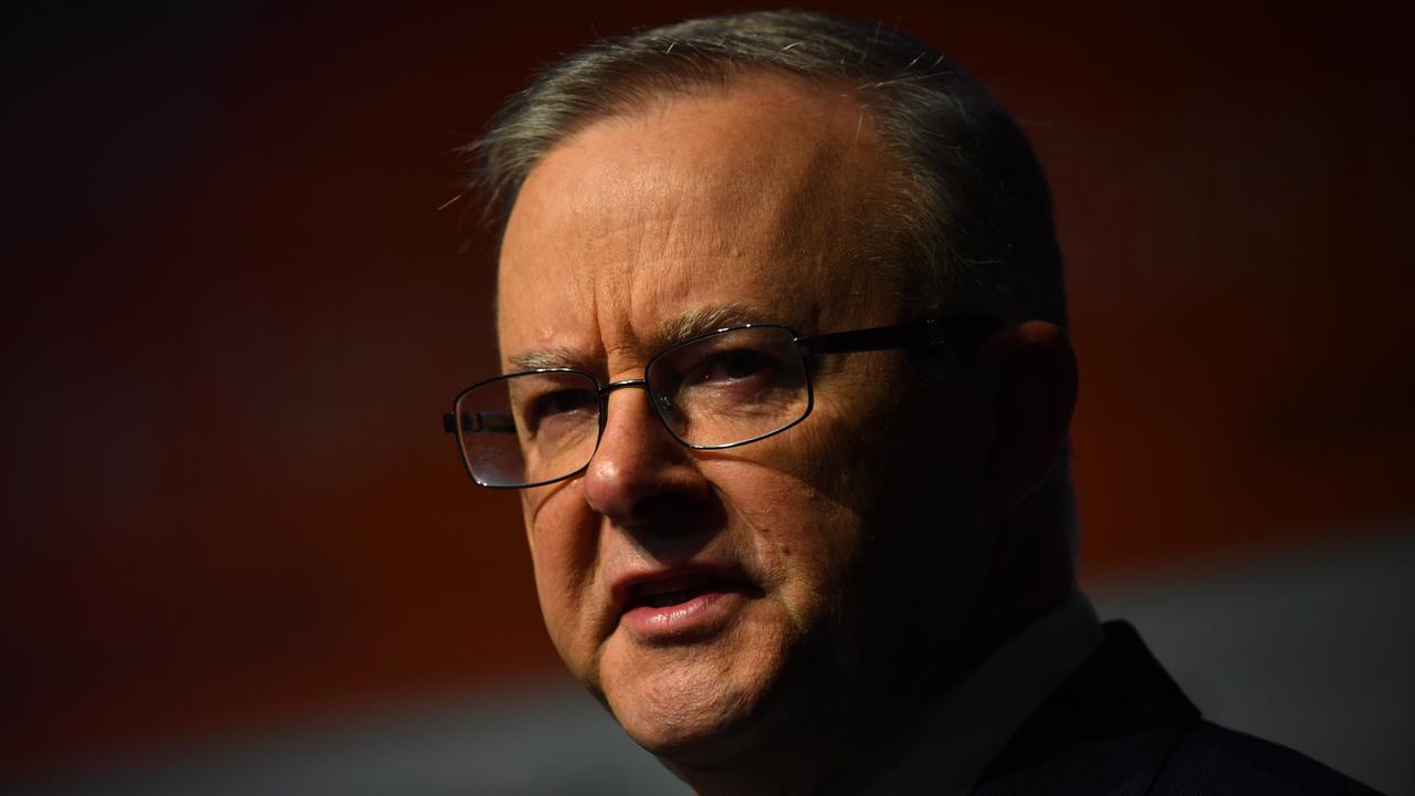 Anthony Albanese says Scott Morrison has shifted federal power to the states to duck responsibility.