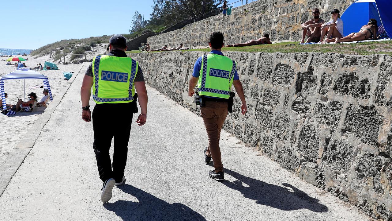 West Australian police will carry the opioid overdose treatment drug Naloxone in a 12-month trial.