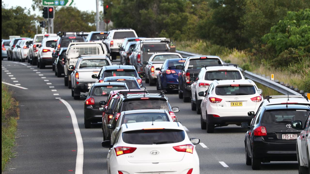 Long queues of traffic have formed at the Qld-NSW border after it was shut at 1am on Friday. (file)