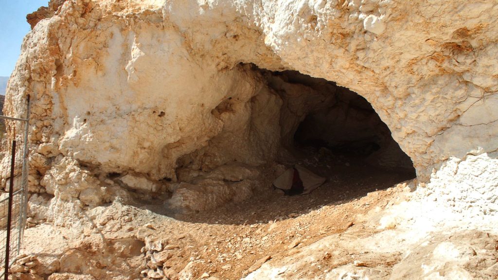 Archeologists say ancient quarantine chambers found in Oman were used to isolate the ill. (@OmanMHT/Zenger)