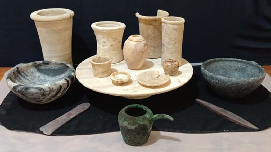 Remains of a pottery workshop from the Greco-Roman period discovered in Beheira governorate, Egypt. (Egyptian Ministry of Tourism and Antiquities/Zenger)