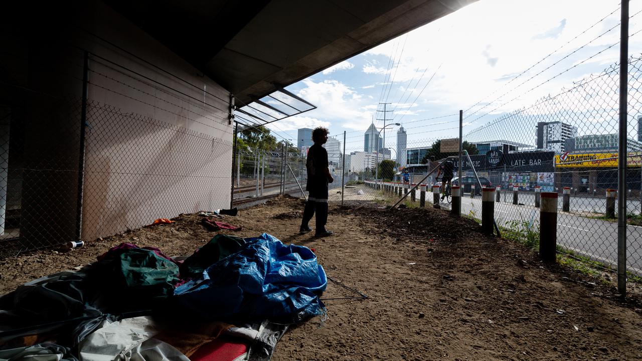 Indigenous rough sleepers reportedly made up a third of last year's homeless deaths in WA.