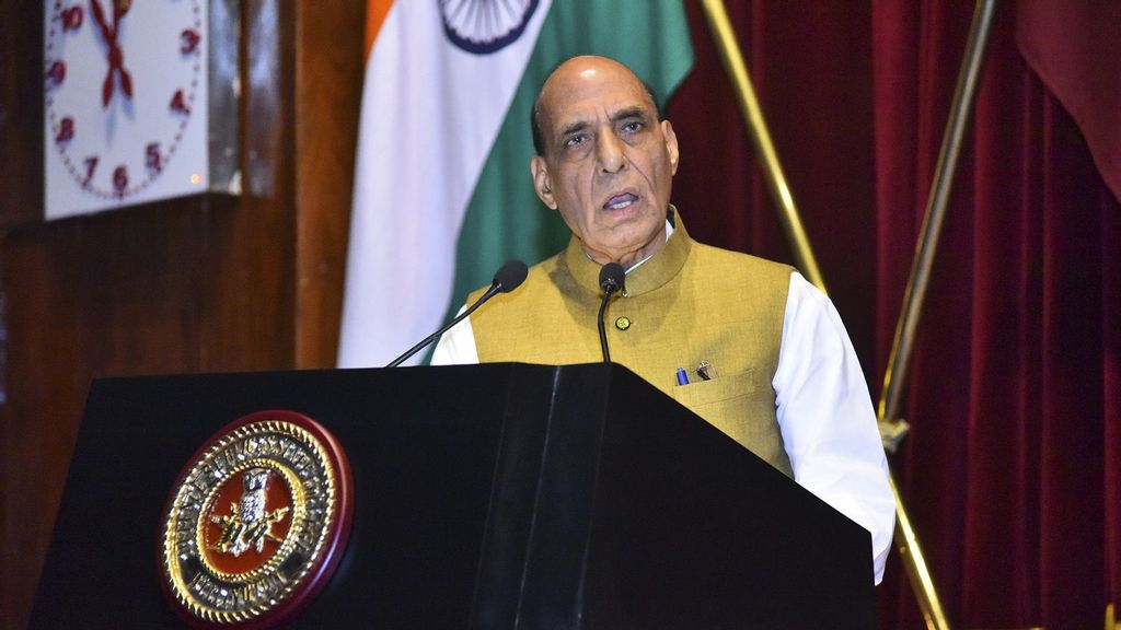 The Union Minister for Defence, Shri Rajnath Singh delivering a keynote address at the Defence Services Staff College (DSSC), in Wellington on August 29, 2021. (Press Information Bureau)