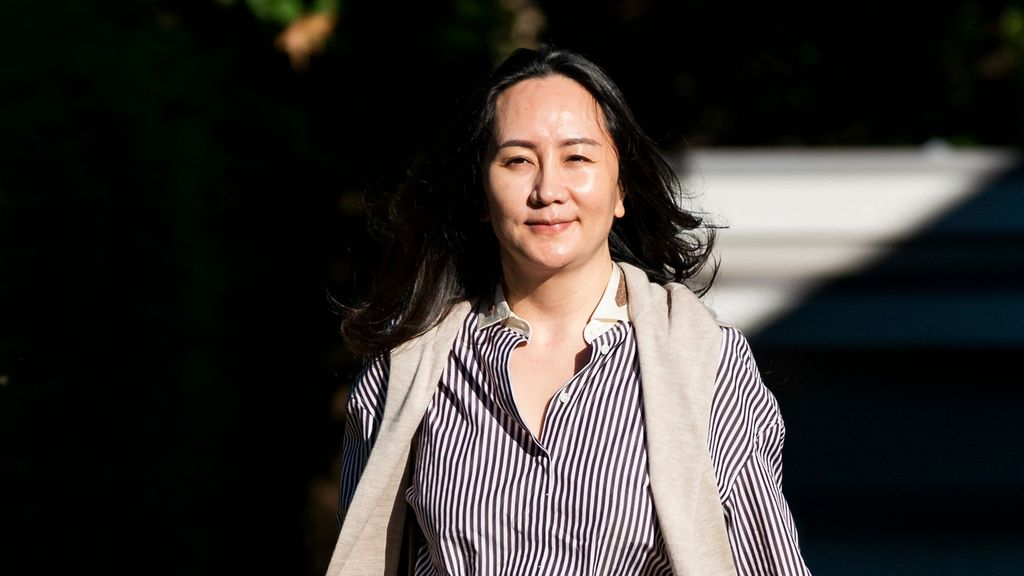 Huawei CFO Meng Wanzhou leaves her home for the resumption of her continued fight against extradition to the United States at BC Supreme Court on September 28, 2020 in Vancouver, Canada. (Rich Lam/Getty Images)