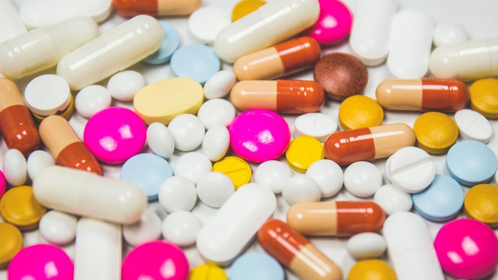 India Ratings and Research (Ind-Ra) said on Tuesday that 13.7 per cent y-o-y revenue growth in India's pharmaceutical market during 2021 was led by continued demand normalisation post the high growth months of April and May. (freestocks/Unsplash)