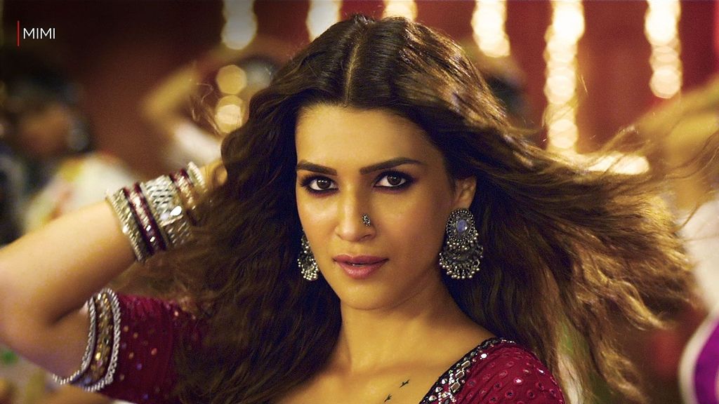 Kriti Sanon is happy with the positive reviews her recently released film 'Mimi' has received. (Netflix India, @NetflixIndia/Twitter)